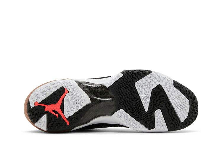 air-jordan-37-pf-black-hot-punch-dv0747-091_03