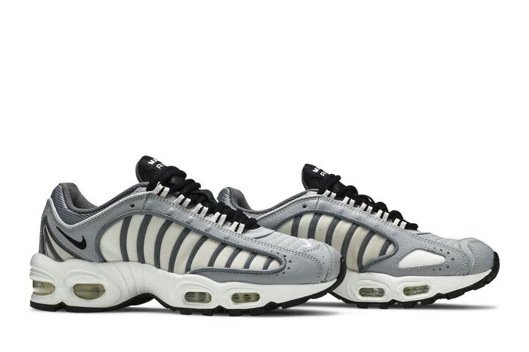 Krossovki-Nike-Air-Max-Tailwind-4-Cool-Grey-7
