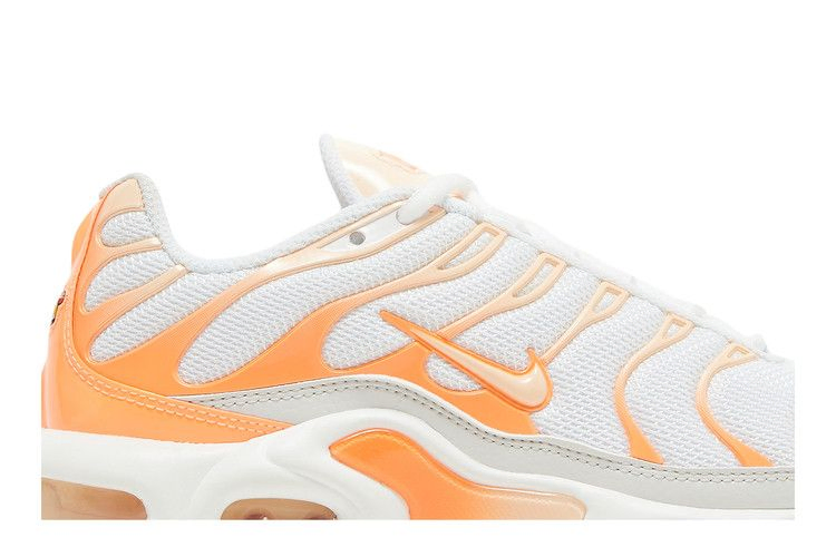 Кроссовки Nike Wmns Air Max Plus 'White Atomic Orange'