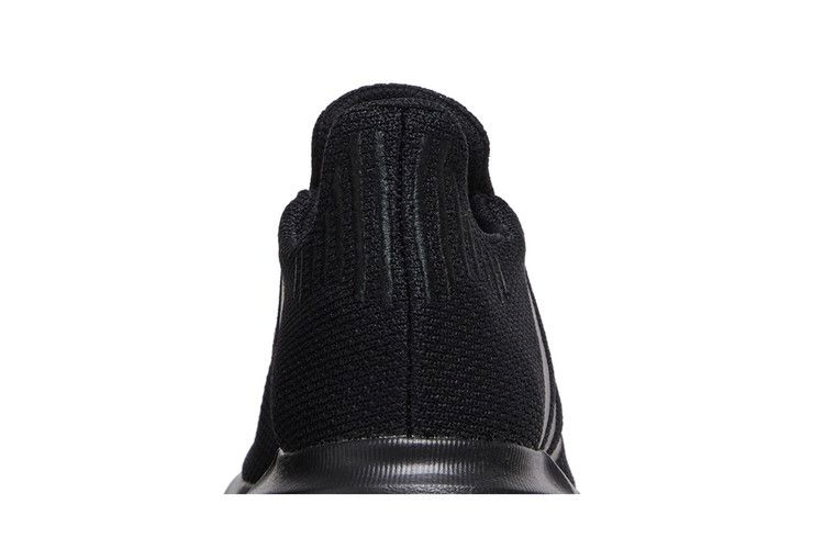 Кроссовки adidas Swift Run 'Black Gum'