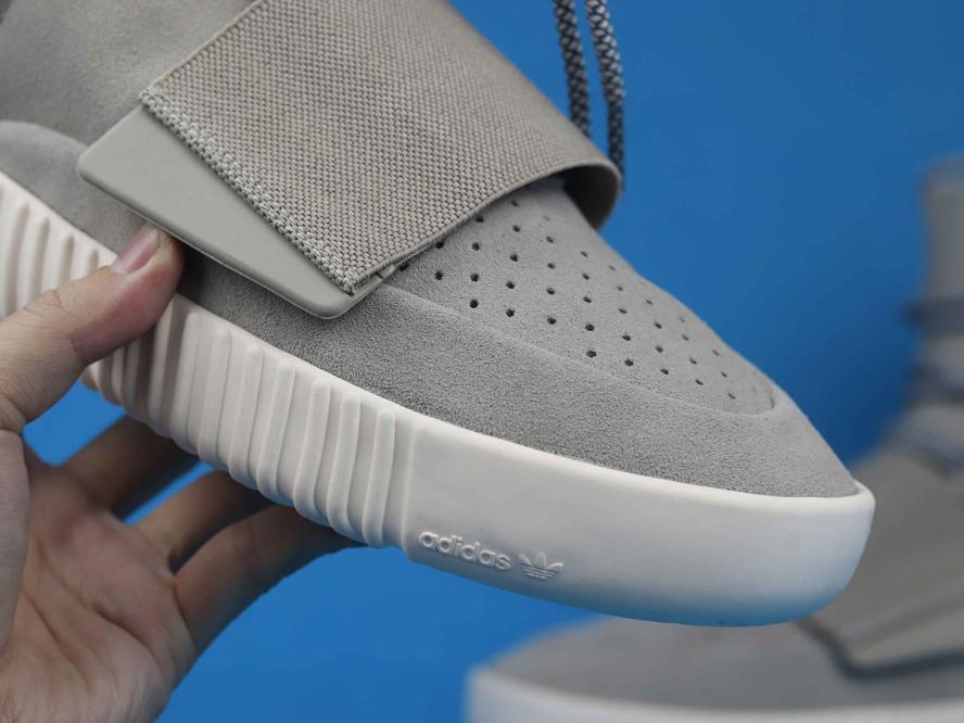adidas-Yeezy-Boost-750-OG-Light-Brown-11
