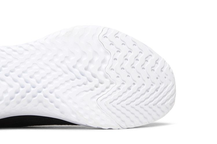 epic-phantom-react-flyknit-black-bv0417-001_04