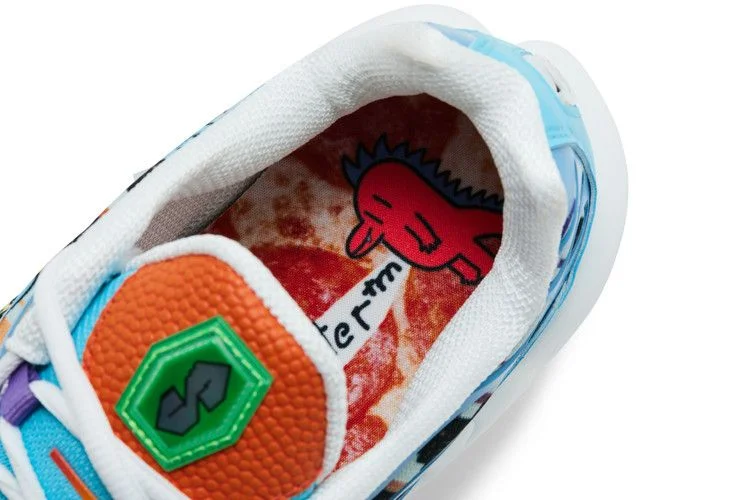 Krossovki-Nike-Air-Max-Plus-Doernbecher-2026-9
