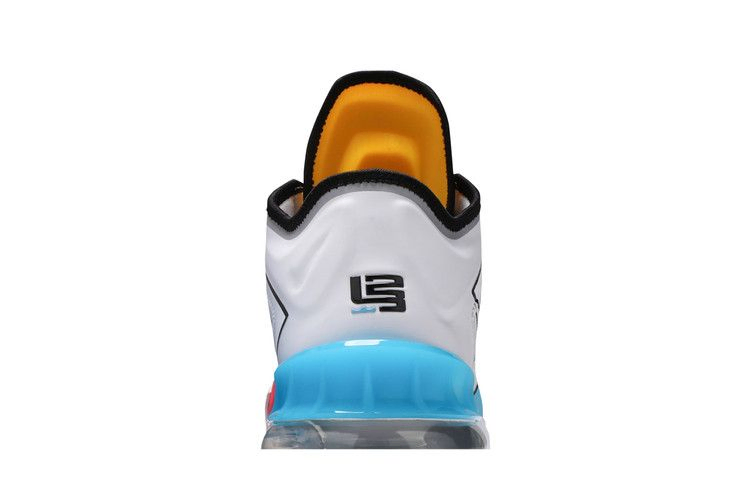lebron-18-low-stewie-griffin-cv7562-104_06