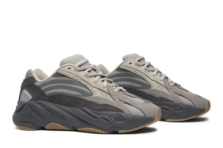 Krossovki-adidas-Yeezy-Boost-700-V2-Tephra-7