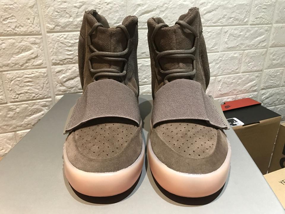 adidas-Yeezy-Boost-750-Light-Brown-Gum-Chocolate-10