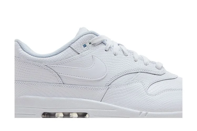 Krossovki-Nike-Air-Max-1-Premium-White-Snakeskin-1