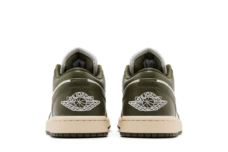 Кроссовки Wmns Air Jordan 1 Low 'Medium Olive'