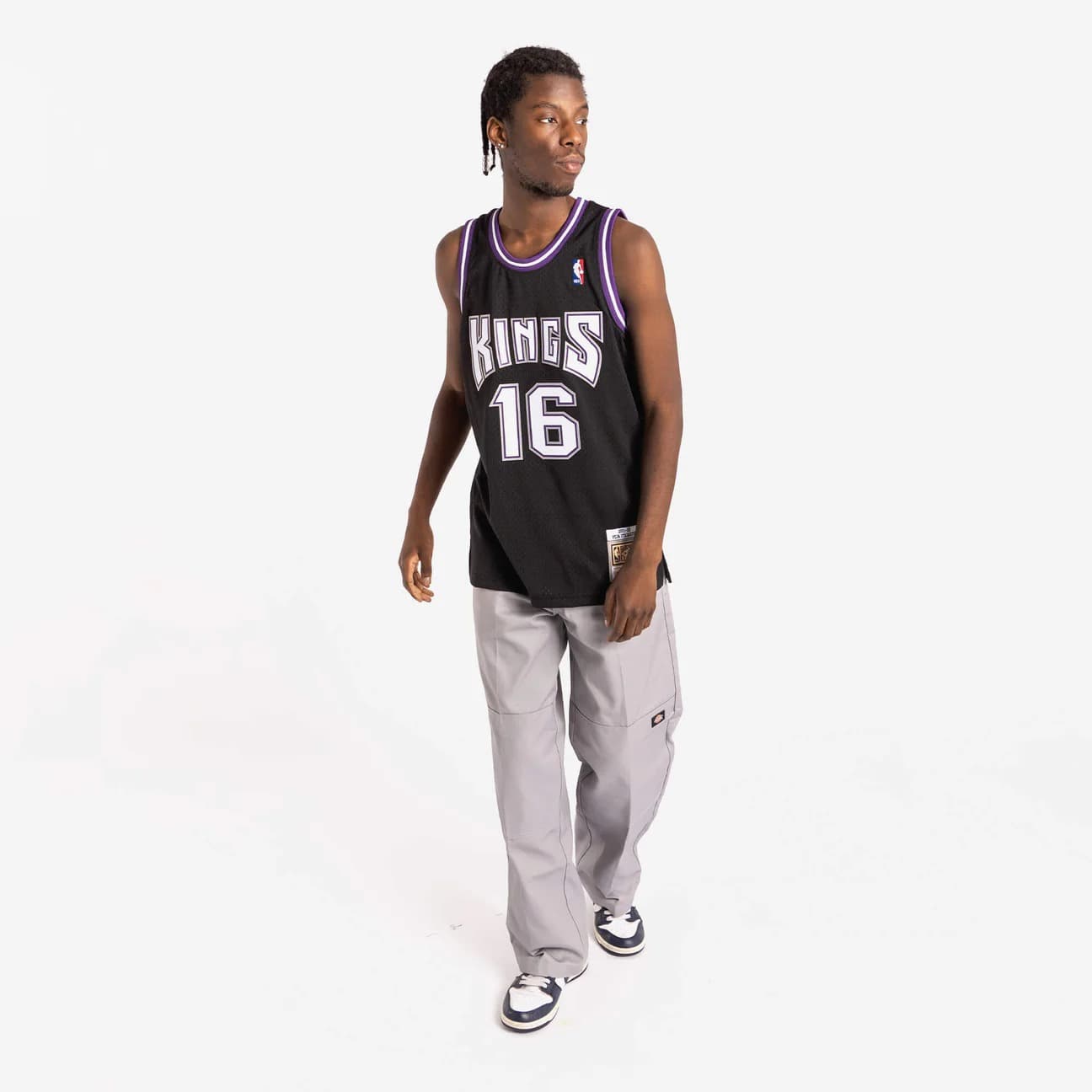 2001-02-Sacramento-Kings-Peja-Stojakovic-16-Swingman-Hardwood-Classics-Black-Jersey-3