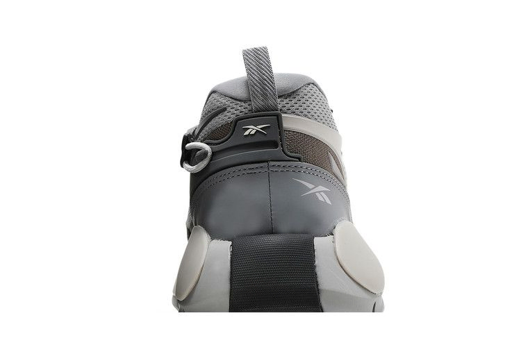 Кроссовки Reebok Zig 3D Storm Hydro 'Pure Grey'
