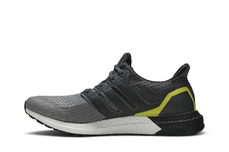 Krossovki-Adidas-UltraBoost-4.0-Grey-Split-Boost-2