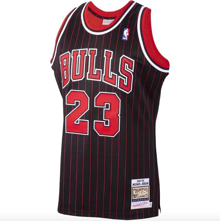 Баскетбольная джерси 1995-96 Chicago Bulls #23 Michael Jordan Mitchell & Ness Authentic Black Jersey