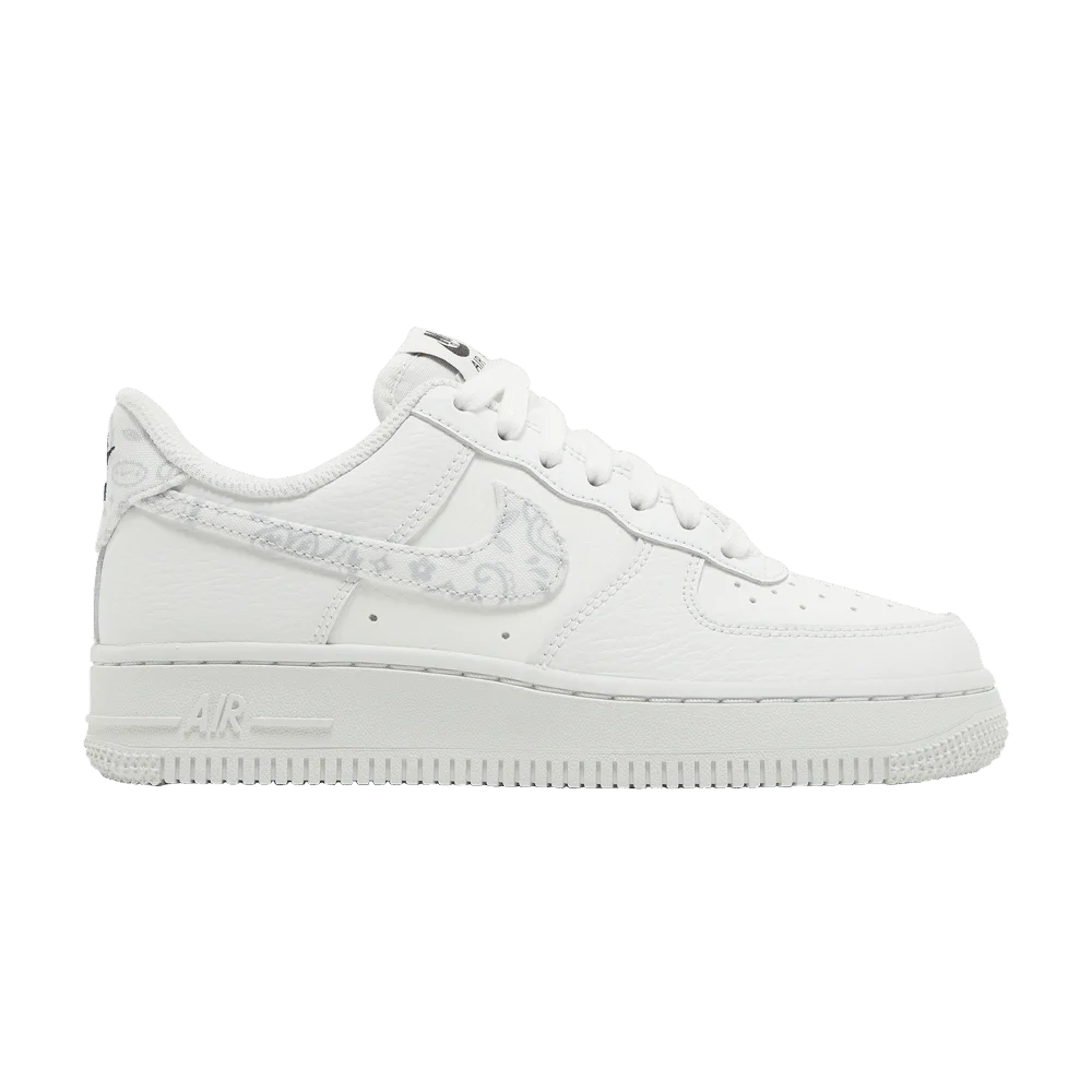 Krossovki-Nike-Wmns-Air-Force-1-Low-White-Paisley