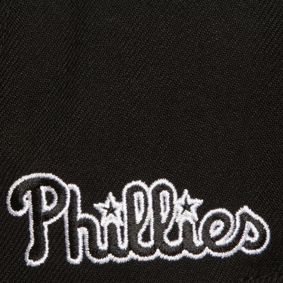 Бейсболка Mitchell & Ness Black White Philadelphia Phillies Evergreen OG Snapback Hat