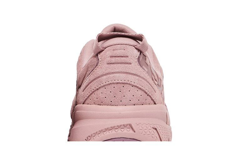 Кроссовки HOKA Clifton L Suede 'Pale Mauve'