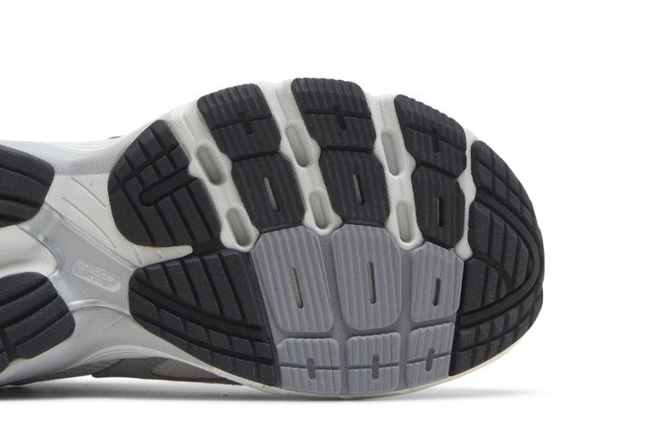 Кроссовки adidas Wmns Astir 'Triple Grey'