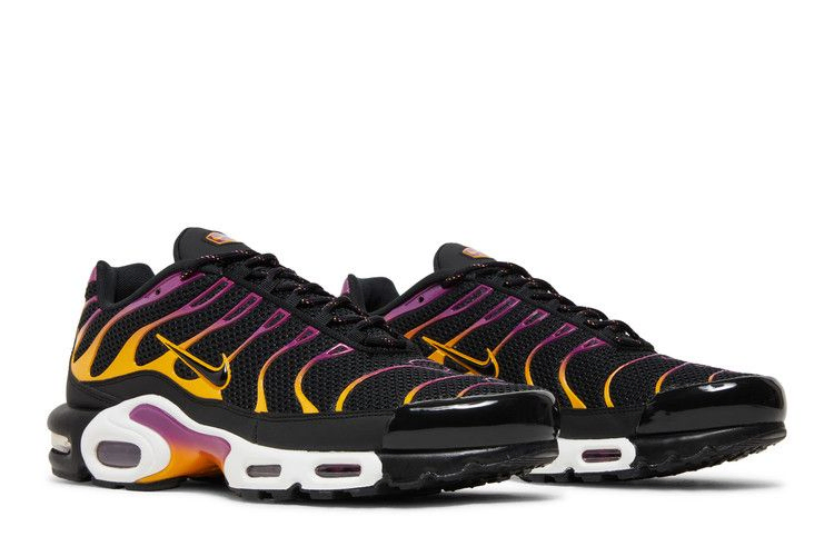 air-max-plus-black-university-gold-viotech-dx2663-001_07