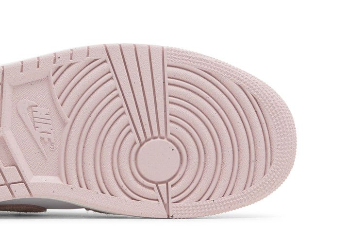 Кроссовки Air Jordan 1 Mid SE 'Legend Pink'