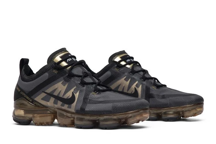 Krossovki-Nike-Air-VaporMax-2019-Black-Gold-7
