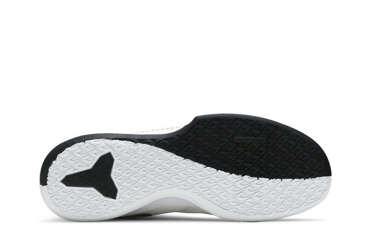 Кроссовки Nike Mamba Fury 'White Metallic Gold'