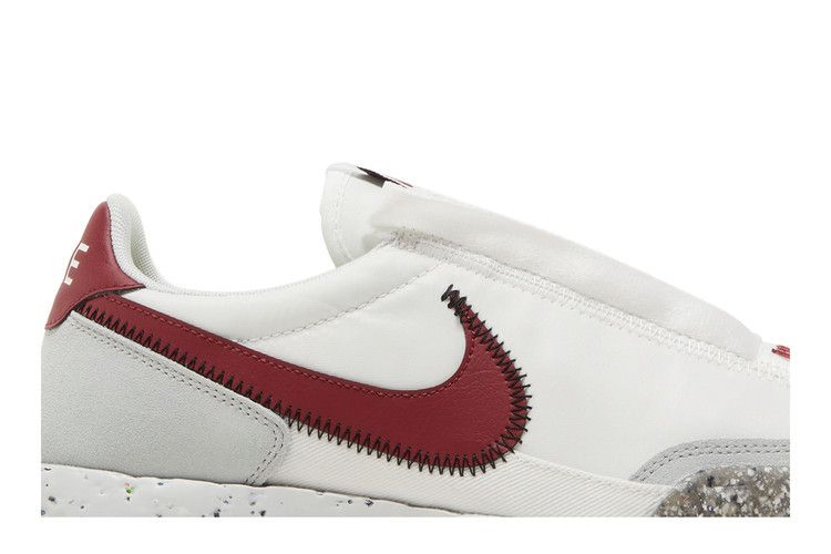 Кроссовки Nike Wmns Waffle Racer Crater 'Summit White Team Red'