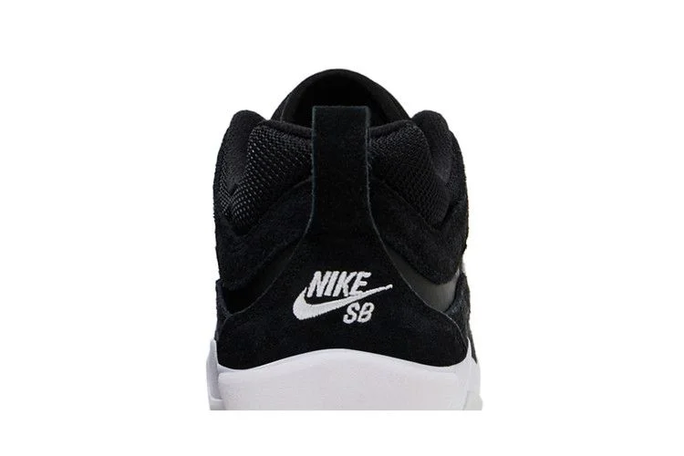 Krossovki-Nike-Air-Max-Ishod-Wair-SB-Black-White-6