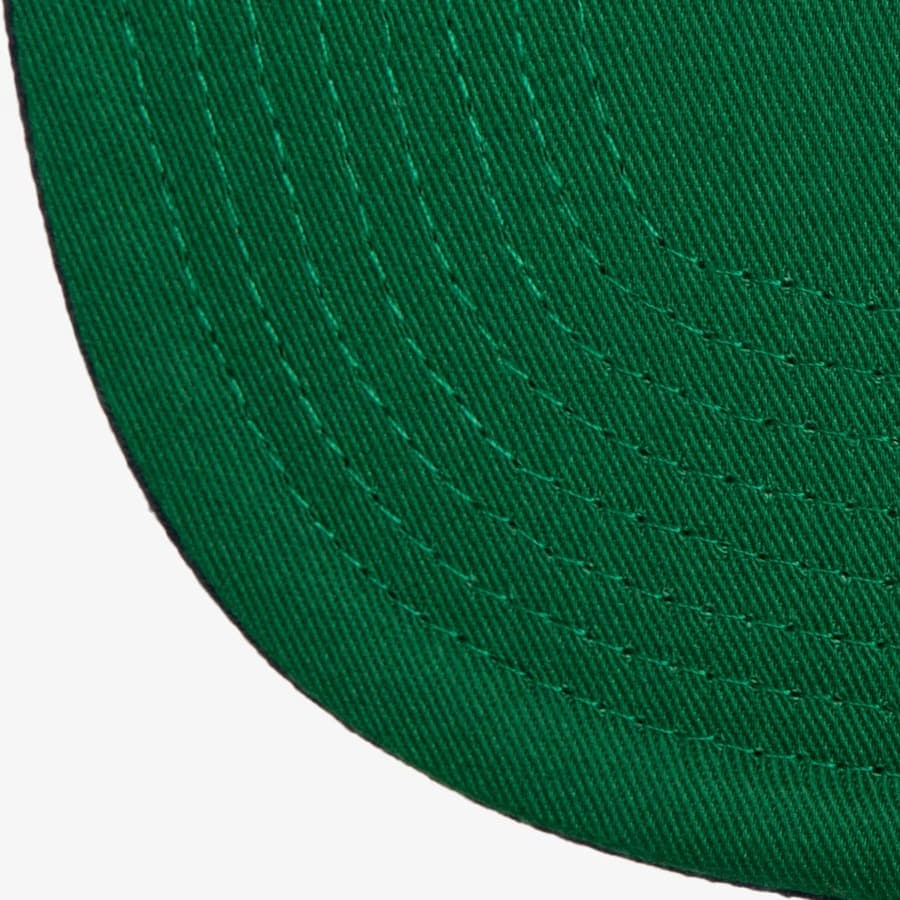 Бейсболка Mitchell & Ness Cream Navy Michigan Wolverines Just Don Team Vault Snapback Hat