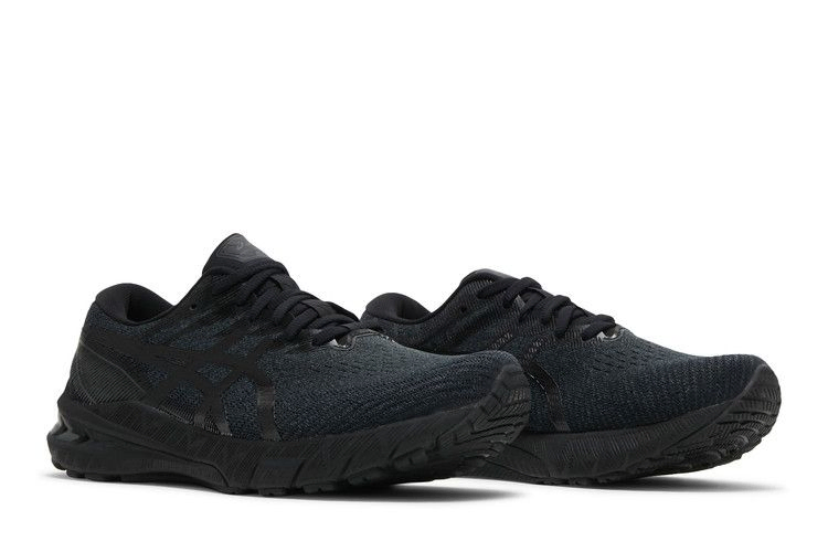 wmns-gt-2000-10-wide-triple-black-1012b044-001_07