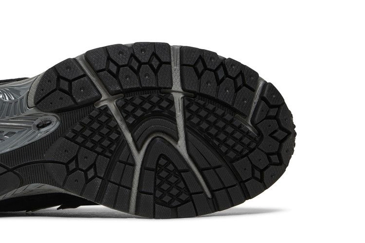 Кроссовки New Balance 2002R 'Black' JD Exclusive