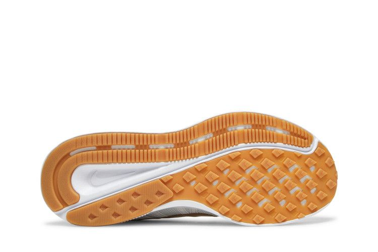 wmns-run-swift-2-platinum-metallic-gold-cu3528-010_03