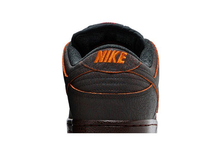 Кроссовки Nike Dunk Low SB 'Krampus'