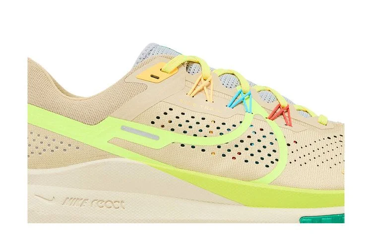 Кроссовки Nike React Pegasus Trail 4 'Team Gold Volt'