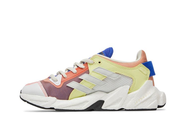 karlie-kloss-x-wmns-x9000-ambient-blush-multi-s24028_02