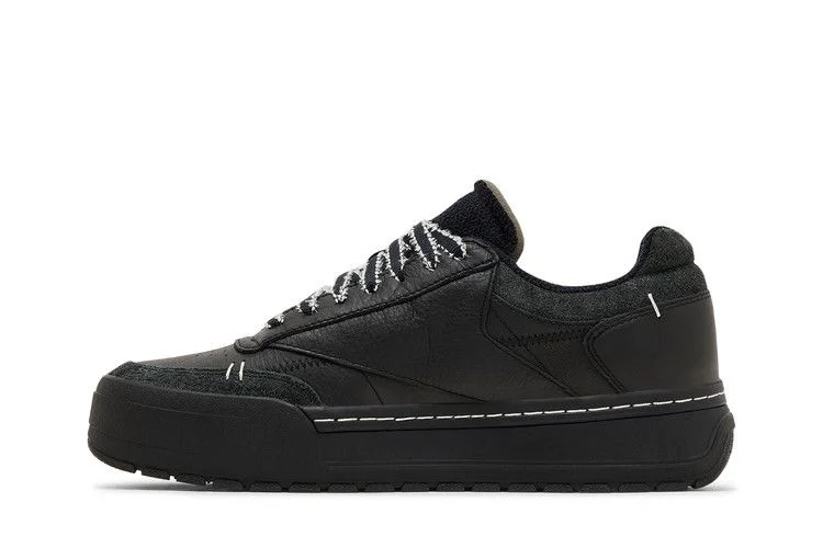 Кроссовки Universal Monsters x Reebok Club C Megacourt 'The Bride of Frankenstein'