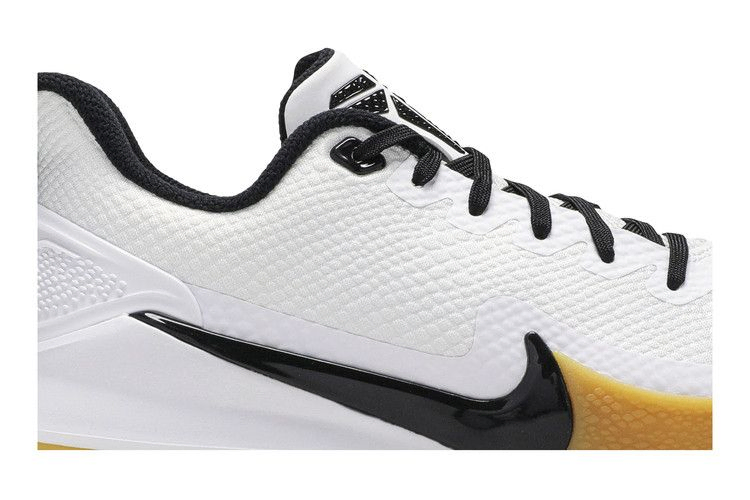 mamba-focus-white-gum-aj5899-100_01
