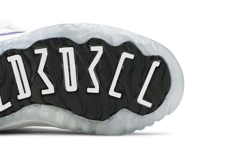air-jordan-11-retro-low-gg-concord-sketch-580522-100_04