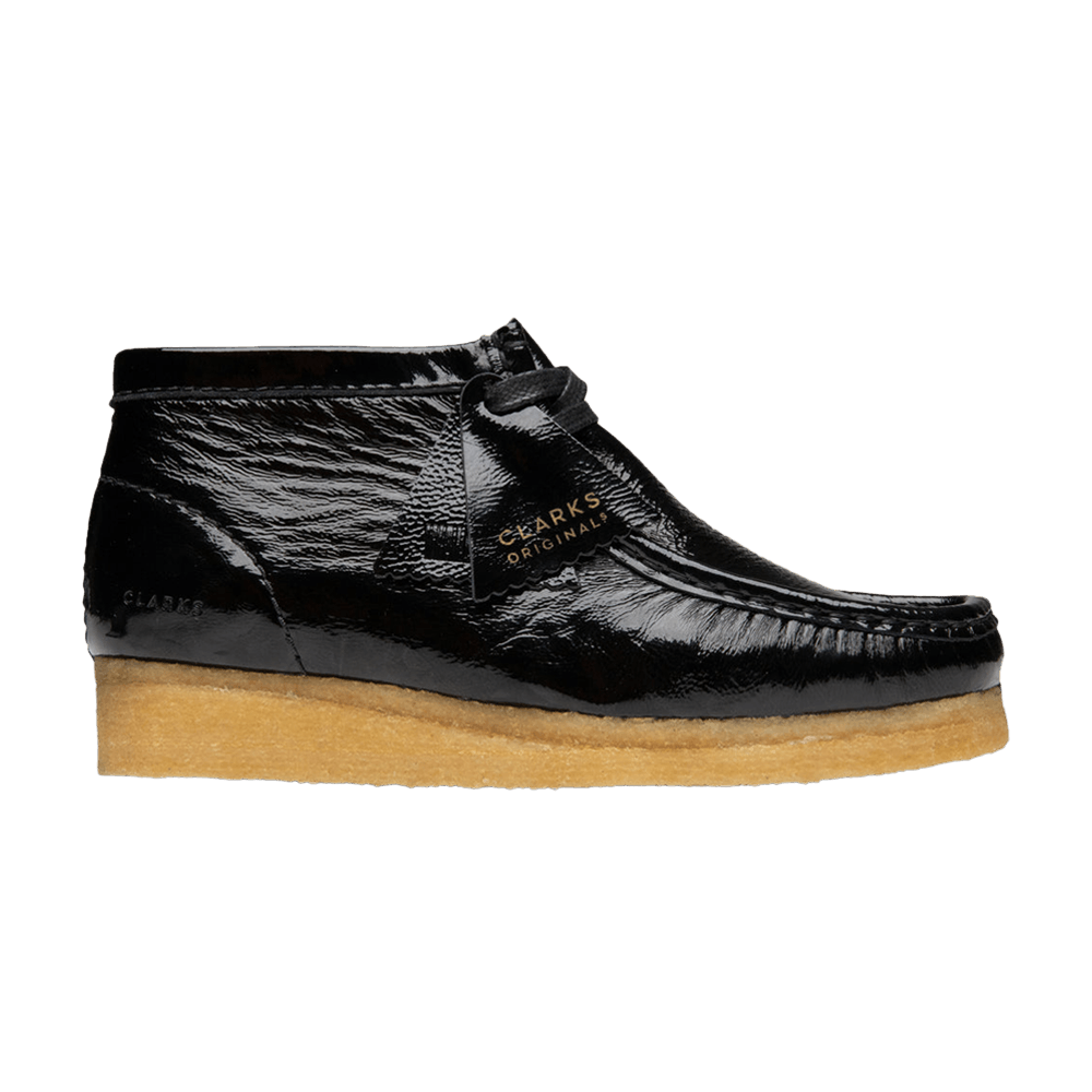 Clarks Wmns Wallabee Boot 'Black Crinkled Patent'