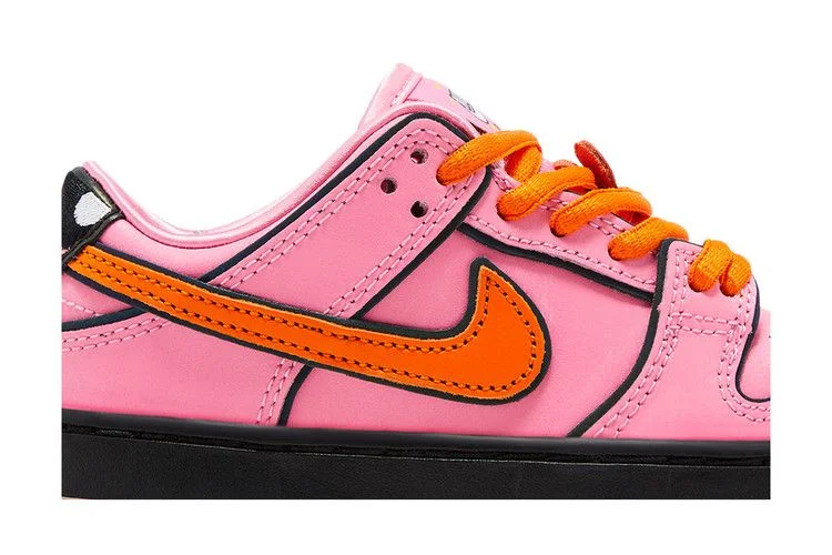Krossovki-The-Powerpuff-Girls-x-Nike-Dunk-Low-Pro-SB-QS-PS-Blossom-1