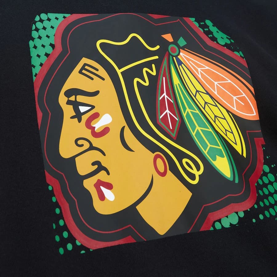 Худи Mitchell & Ness Black Chicago Blackhawks Big Face 7.0 Pullover Hoodie