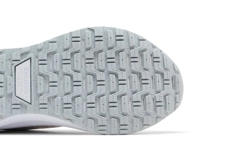 Krossovki-Nike-ReactX-Infinity-Run-4-GORE-TEX-Pure-Platinum-4