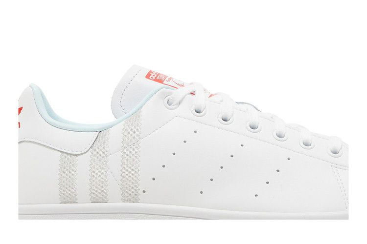 stan-smith-white-almost-blue-hq4538_01