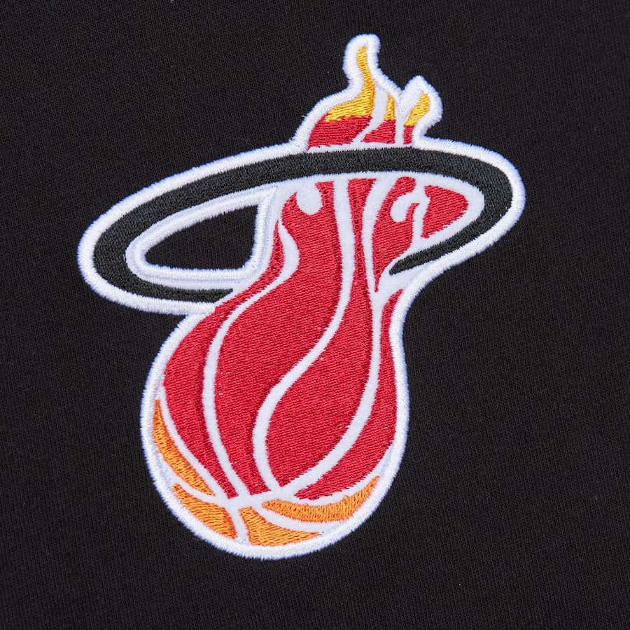 Mitchell-Ness-Black-Miami-Heat-Team-OG-3.0-Vintage-T-Shirt-3