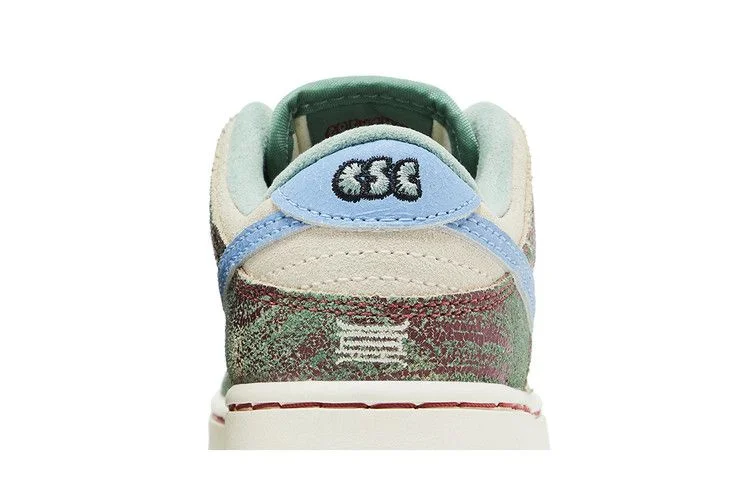Krossovki-Crenshaw-Skate-Club-x-Nike-Dunk-Low-SB-PS-6