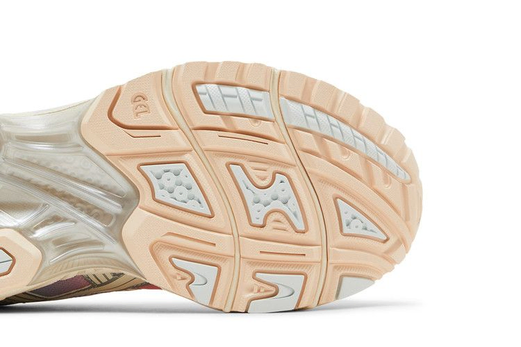 Кроссовки ASICS Wmns Gel Kayano 14 'Baked Pink Cream'