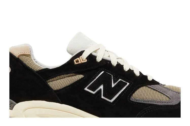 Кроссовки Teddy Santis x New Balance 990v2 Made in USA 'Black'