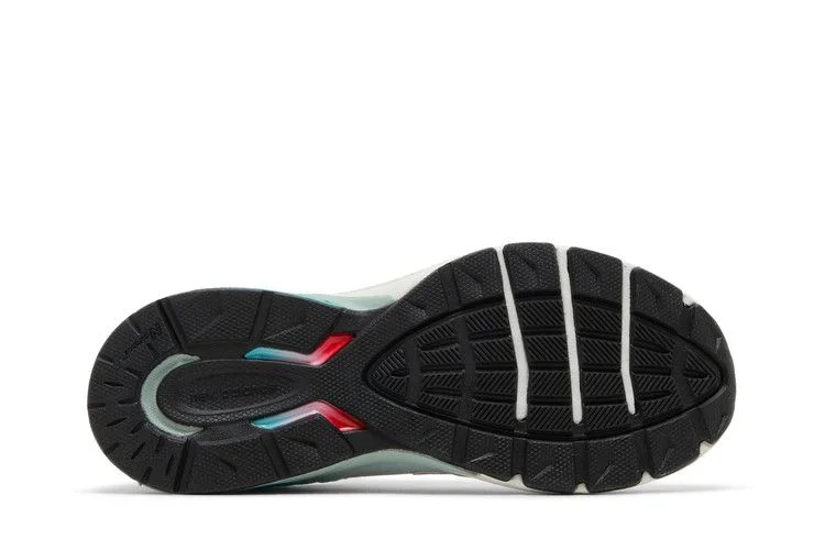 Krossovki-New-Balance-990v5-Big-Kid-Ice-Blue-3