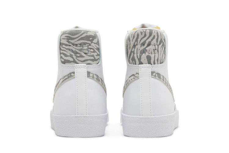 Кроссовки Nike Wmns Blazer Mid '77 SE 'Zebra'