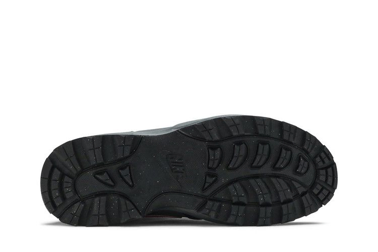 Nike Manoa Leather SE 'Black Active Fuschia'