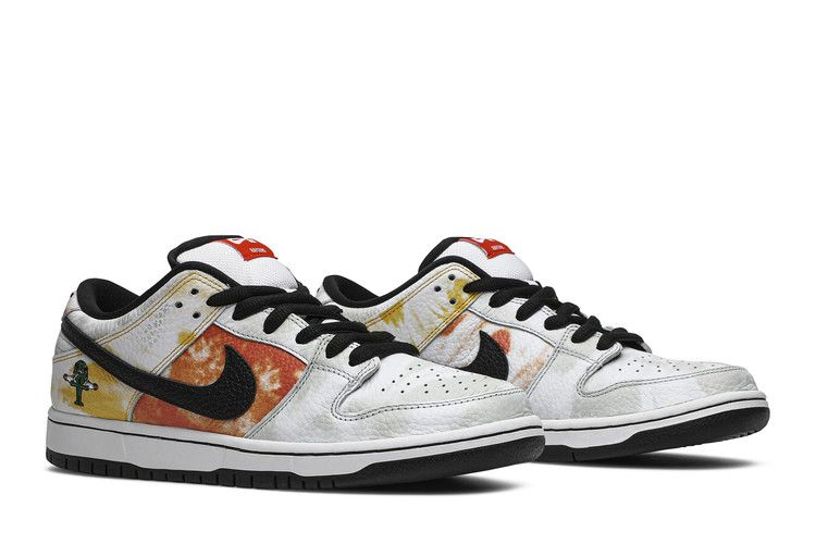 dunk-sb-low-tie-dye-raygun-white-bq6832-101_07