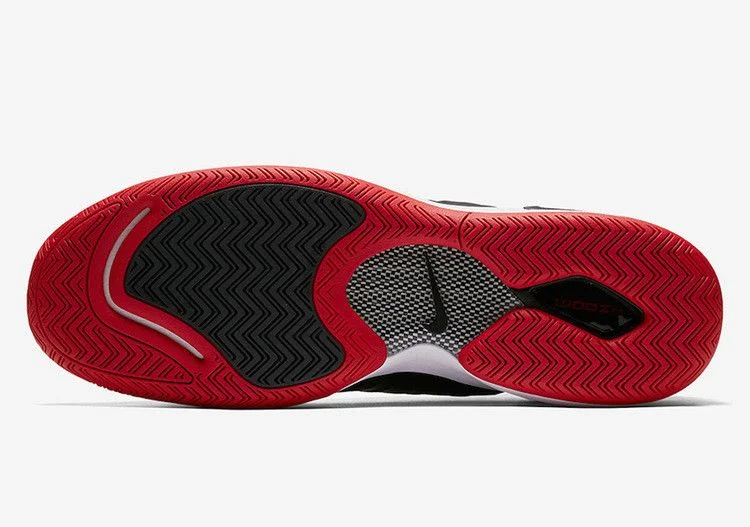 Krossovki-Nike-Air-Zoom-Oscillate-LTR-20th-Anniversary-4
